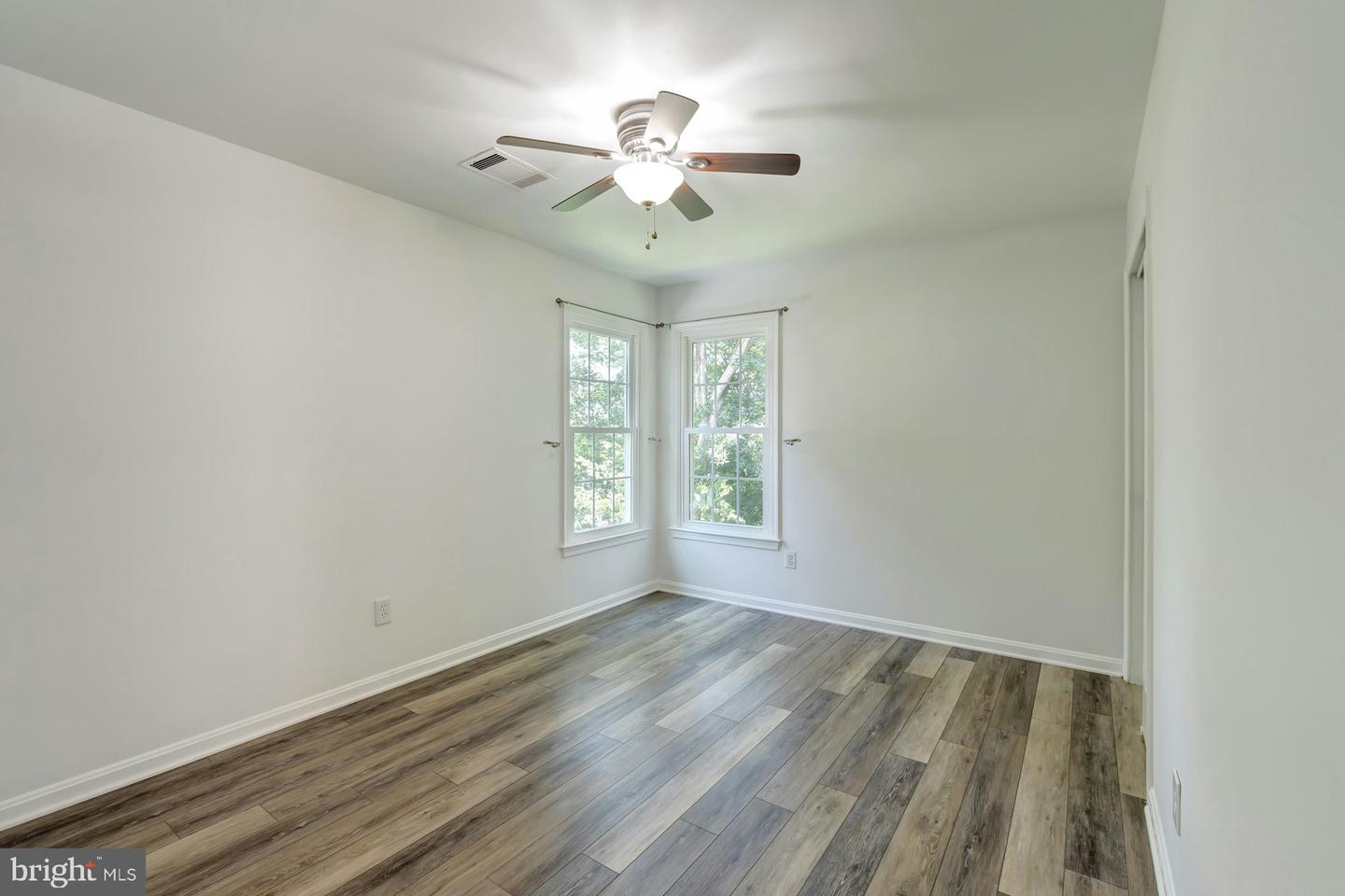 1518 SUMMERSET PL, HERNDON, Virginia 20170, 4 Bedrooms Bedrooms, ,3 BathroomsBathrooms,Residential,For sale,1518 SUMMERSET PL,VAFX2252780 MLS # VAFX2252780