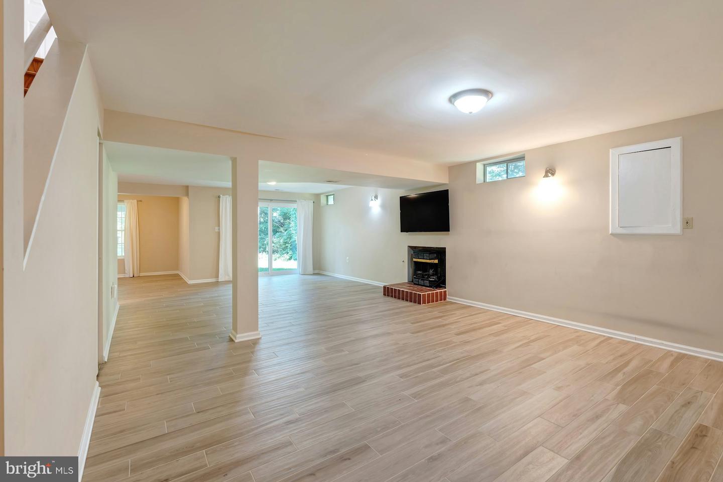 1518 SUMMERSET PL, HERNDON, Virginia 20170, 4 Bedrooms Bedrooms, ,3 BathroomsBathrooms,Residential,For sale,1518 SUMMERSET PL,VAFX2252780 MLS # VAFX2252780
