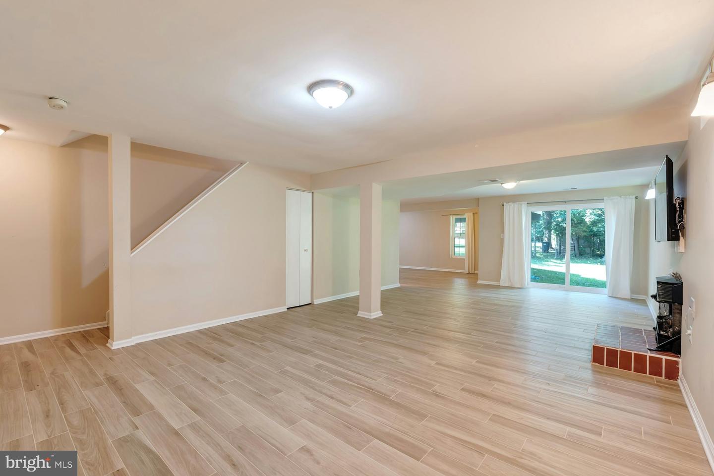 1518 SUMMERSET PL, HERNDON, Virginia 20170, 4 Bedrooms Bedrooms, ,3 BathroomsBathrooms,Residential,For sale,1518 SUMMERSET PL,VAFX2252780 MLS # VAFX2252780