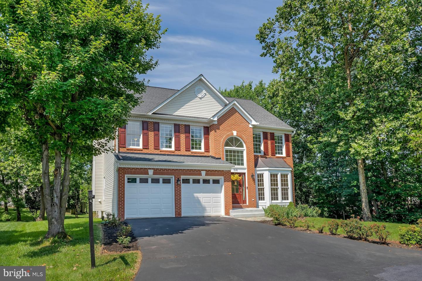 1518 SUMMERSET PL, HERNDON, Virginia 20170, 4 Bedrooms Bedrooms, ,3 BathroomsBathrooms,Residential,For sale,1518 SUMMERSET PL,VAFX2252780 MLS # VAFX2252780
