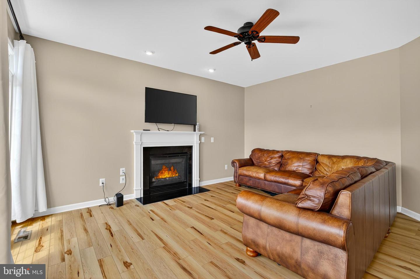 110 SETTING SUN CT, STEPHENSON, Virginia 22656, 5 Bedrooms Bedrooms, ,3 BathroomsBathrooms,Residential,For sale,110 SETTING SUN CT,VAFV2035228 MLS # VAFV2035228