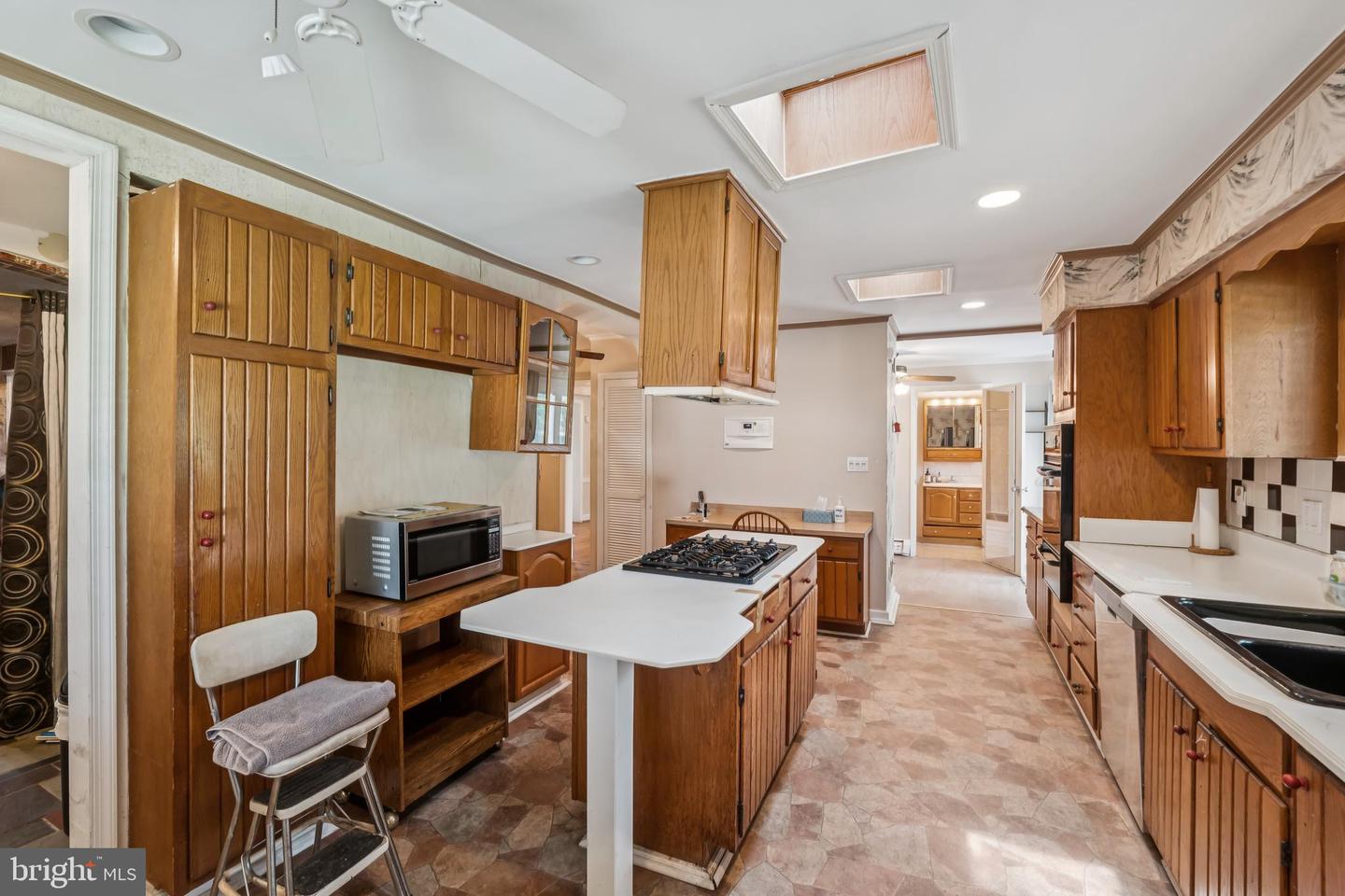 1626 VARNUM PL NE, WASHINGTON, District Of Columbia 20017, 3 Bedrooms Bedrooms, ,3 BathroomsBathrooms,Residential,For sale,1626 VARNUM PL NE,DCDC2208796 MLS # DCDC2208796