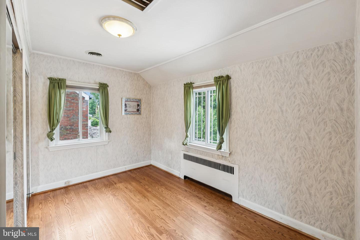 1626 VARNUM PL NE, WASHINGTON, District Of Columbia 20017, 3 Bedrooms Bedrooms, ,3 BathroomsBathrooms,Residential,For sale,1626 VARNUM PL NE,DCDC2208796 MLS # DCDC2208796