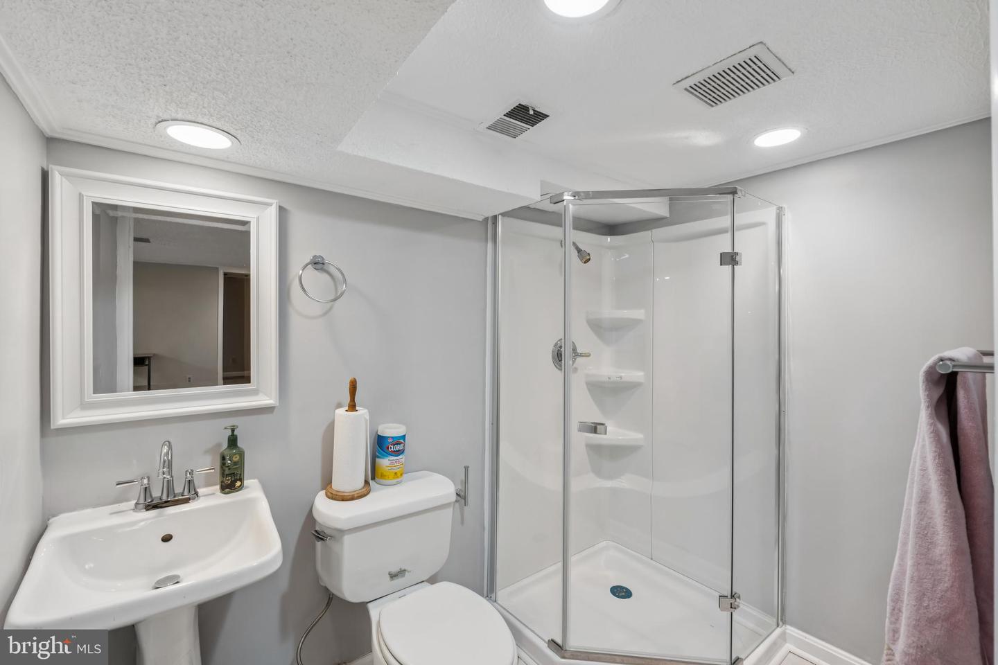 1626 VARNUM PL NE, WASHINGTON, District Of Columbia 20017, 3 Bedrooms Bedrooms, ,3 BathroomsBathrooms,Residential,For sale,1626 VARNUM PL NE,DCDC2208796 MLS # DCDC2208796