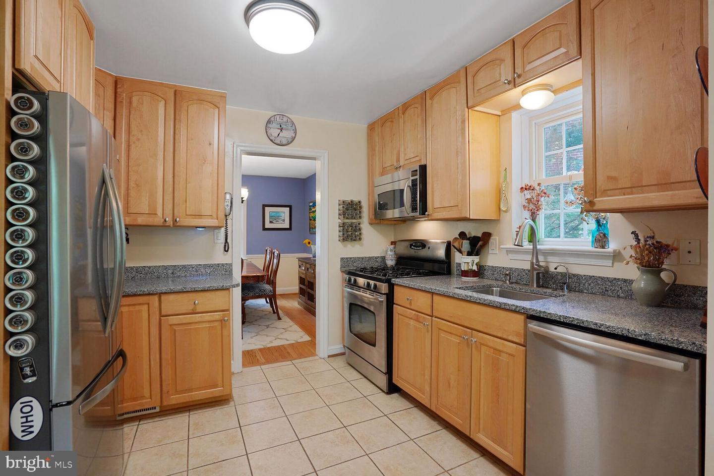 104 N GALVESTON ST, ARLINGTON, Virginia 22203, 4 Bedrooms Bedrooms, ,3 BathroomsBathrooms,Residential,For sale,104 N GALVESTON ST,VAAR2060150 MLS # VAAR2060150