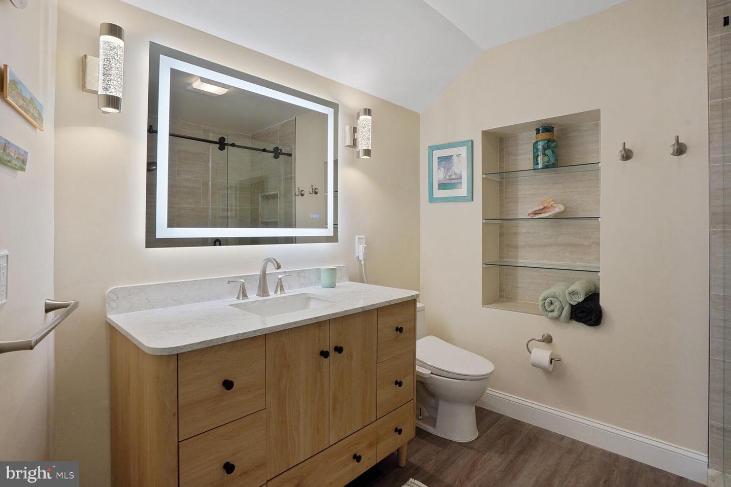 104 N GALVESTON ST, ARLINGTON, Virginia 22203, 4 Bedrooms Bedrooms, ,3 BathroomsBathrooms,Residential,For sale,104 N GALVESTON ST,VAAR2060150 MLS # VAAR2060150