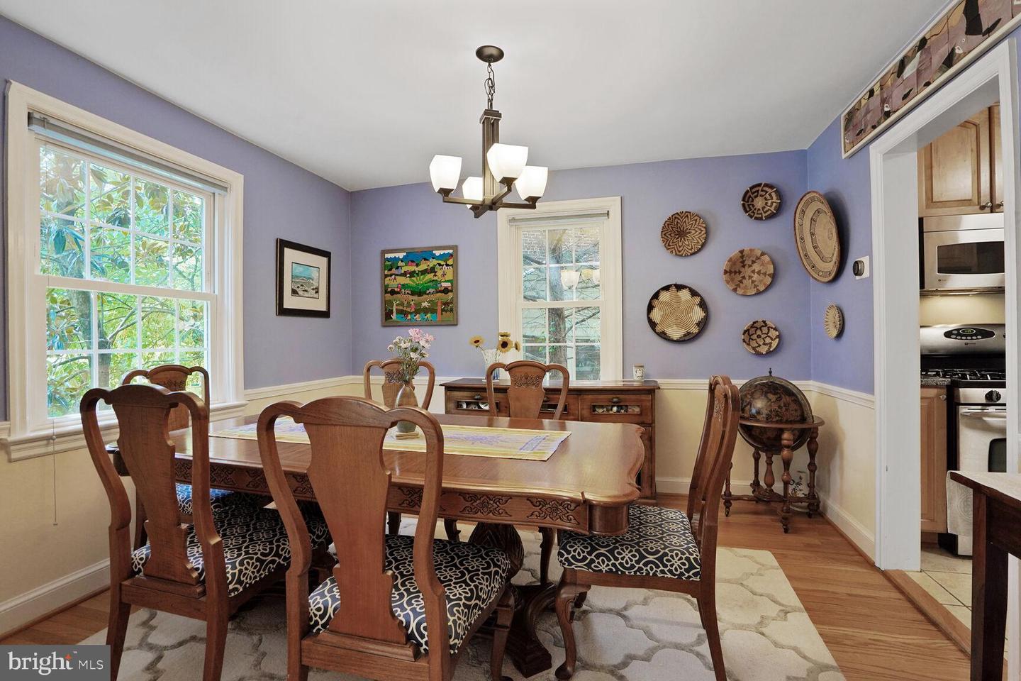 104 N GALVESTON ST, ARLINGTON, Virginia 22203, 4 Bedrooms Bedrooms, ,3 BathroomsBathrooms,Residential,For sale,104 N GALVESTON ST,VAAR2060150 MLS # VAAR2060150