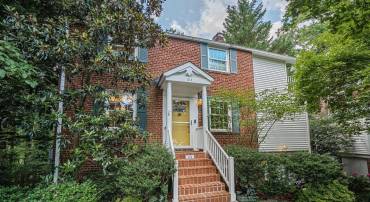 104 N GALVESTON ST, ARLINGTON, Virginia 22203, 4 Bedrooms Bedrooms, ,3 BathroomsBathrooms,Residential,For sale,104 N GALVESTON ST,VAAR2060150 MLS # VAAR2060150