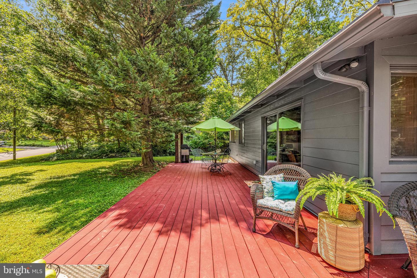 3338 ELM TER, FALLS CHURCH, Virginia 22042, 3 Bedrooms Bedrooms, ,2 BathroomsBathrooms,Residential,For sale,3338 ELM TER,VAFX2253370 MLS # VAFX2253370