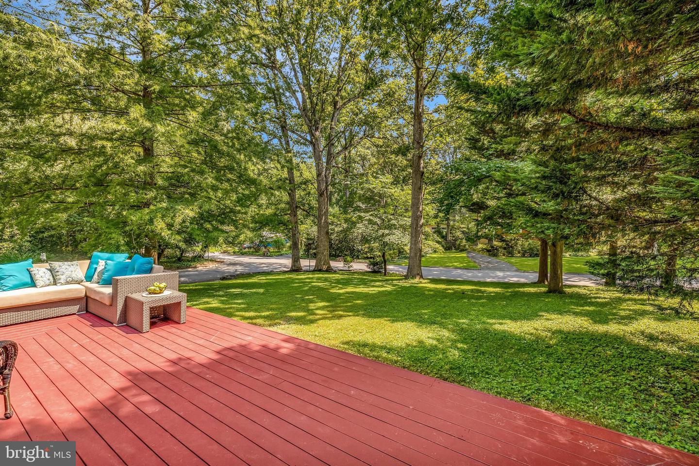 3338 ELM TER, FALLS CHURCH, Virginia 22042, 3 Bedrooms Bedrooms, ,2 BathroomsBathrooms,Residential,For sale,3338 ELM TER,VAFX2253370 MLS # VAFX2253370