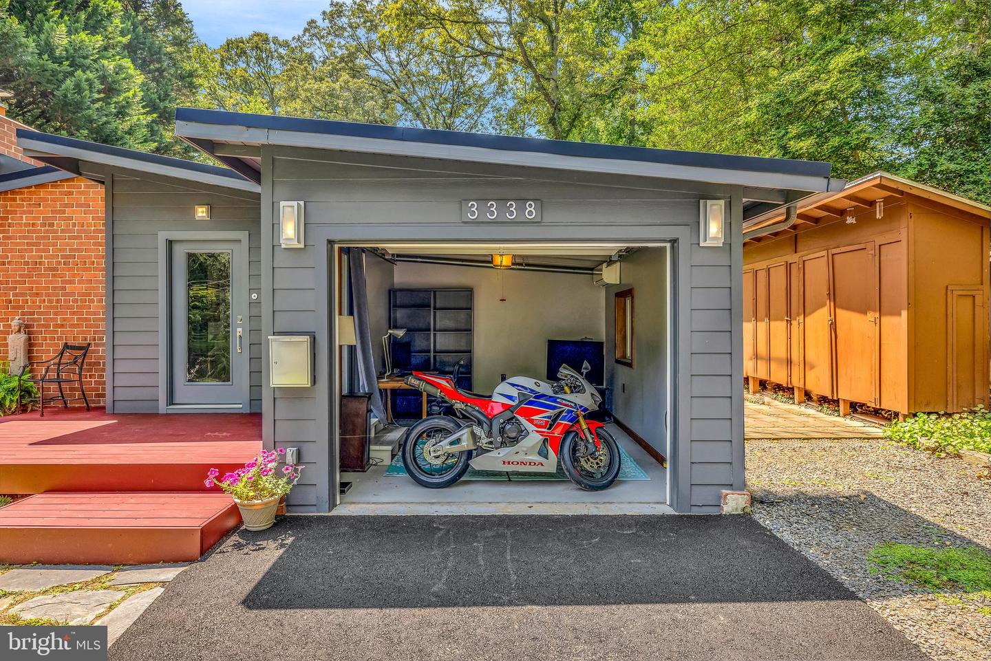 3338 ELM TER, FALLS CHURCH, Virginia 22042, 3 Bedrooms Bedrooms, ,2 BathroomsBathrooms,Residential,For sale,3338 ELM TER,VAFX2253370 MLS # VAFX2253370