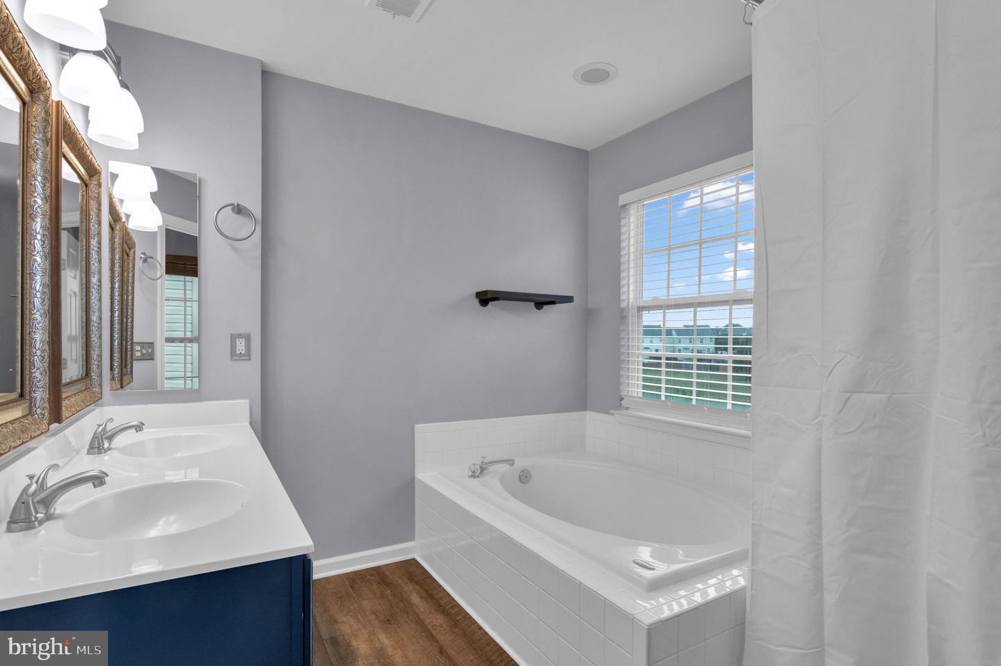 221 SHIRLEY SQ SE, LEESBURG, Virginia 20175, 3 Bedrooms Bedrooms, ,3 BathroomsBathrooms,Residential,For sale,221 SHIRLEY SQ SE,VALO2101222 MLS # VALO2101222
