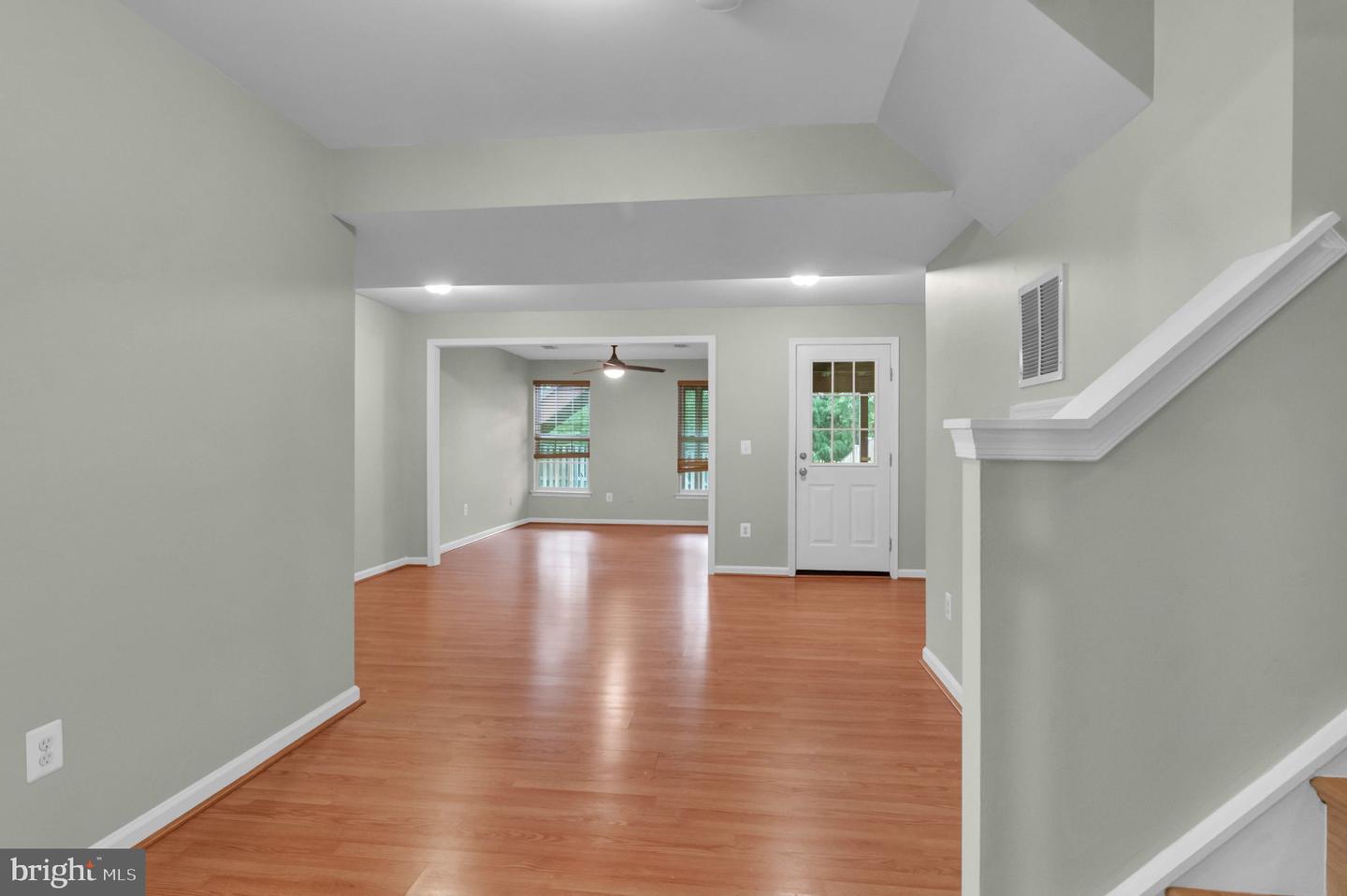 221 SHIRLEY SQ SE, LEESBURG, Virginia 20175, 3 Bedrooms Bedrooms, ,3 BathroomsBathrooms,Residential,For sale,221 SHIRLEY SQ SE,VALO2101222 MLS # VALO2101222