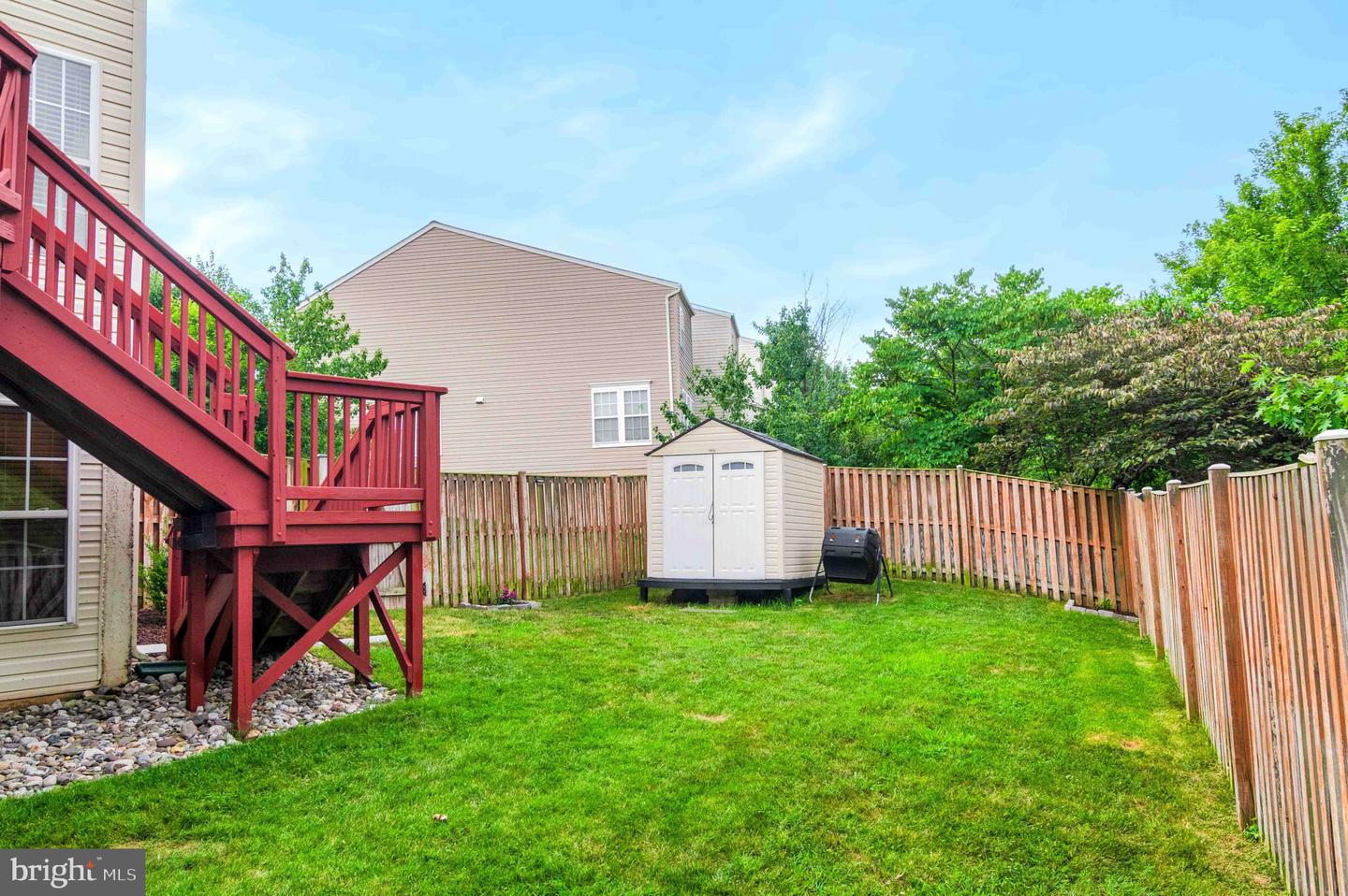 221 SHIRLEY SQ SE, LEESBURG, Virginia 20175, 3 Bedrooms Bedrooms, ,3 BathroomsBathrooms,Residential,For sale,221 SHIRLEY SQ SE,VALO2101222 MLS # VALO2101222