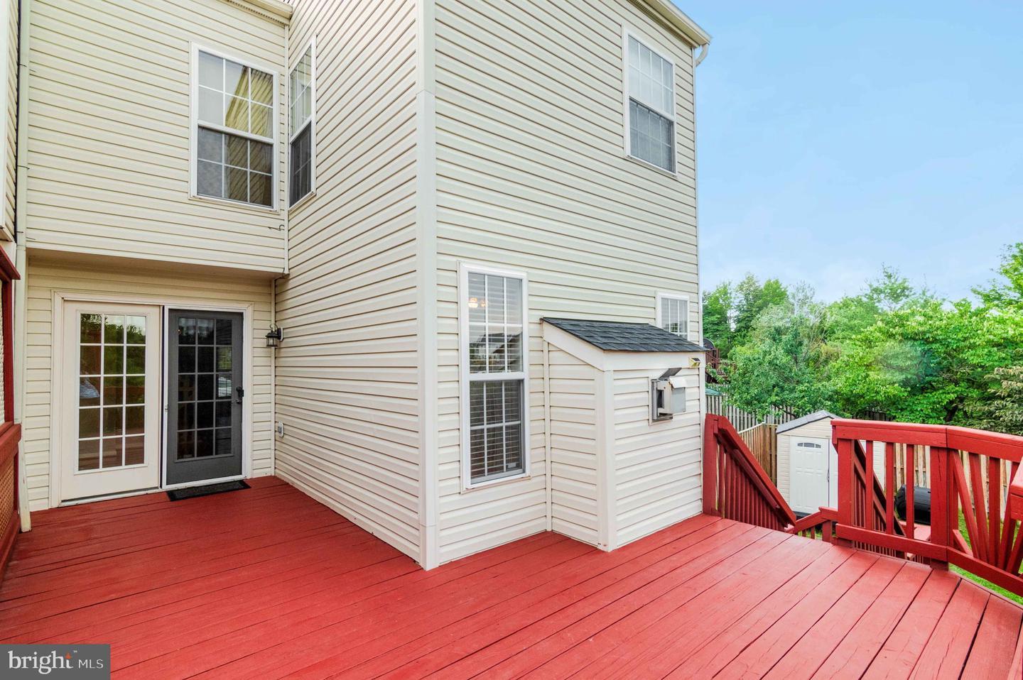 221 SHIRLEY SQ SE, LEESBURG, Virginia 20175, 3 Bedrooms Bedrooms, ,3 BathroomsBathrooms,Residential,For sale,221 SHIRLEY SQ SE,VALO2101222 MLS # VALO2101222