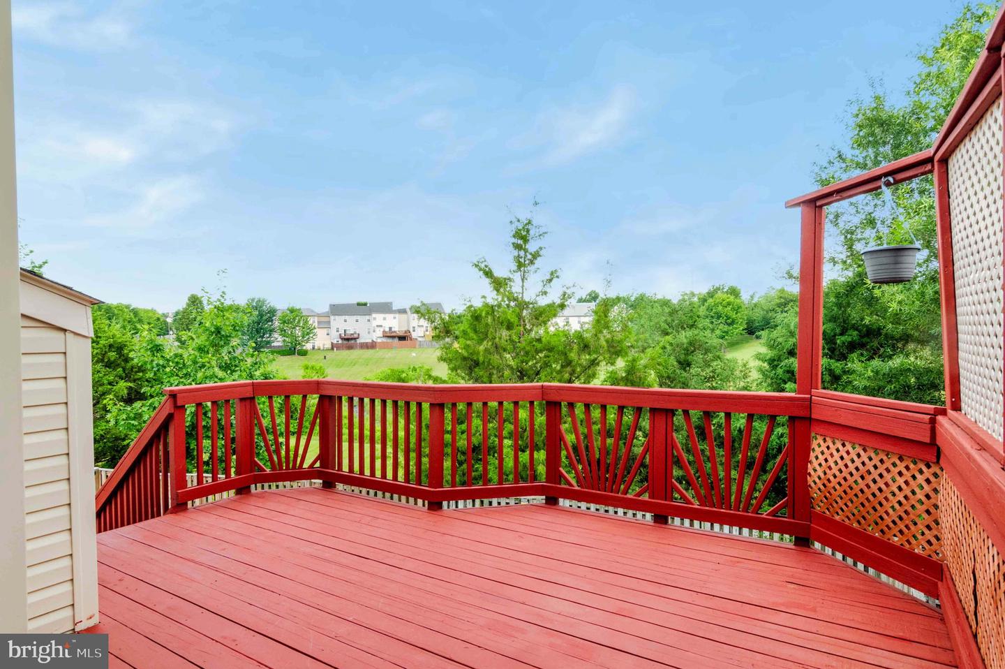 221 SHIRLEY SQ SE, LEESBURG, Virginia 20175, 3 Bedrooms Bedrooms, ,3 BathroomsBathrooms,Residential,For sale,221 SHIRLEY SQ SE,VALO2101222 MLS # VALO2101222