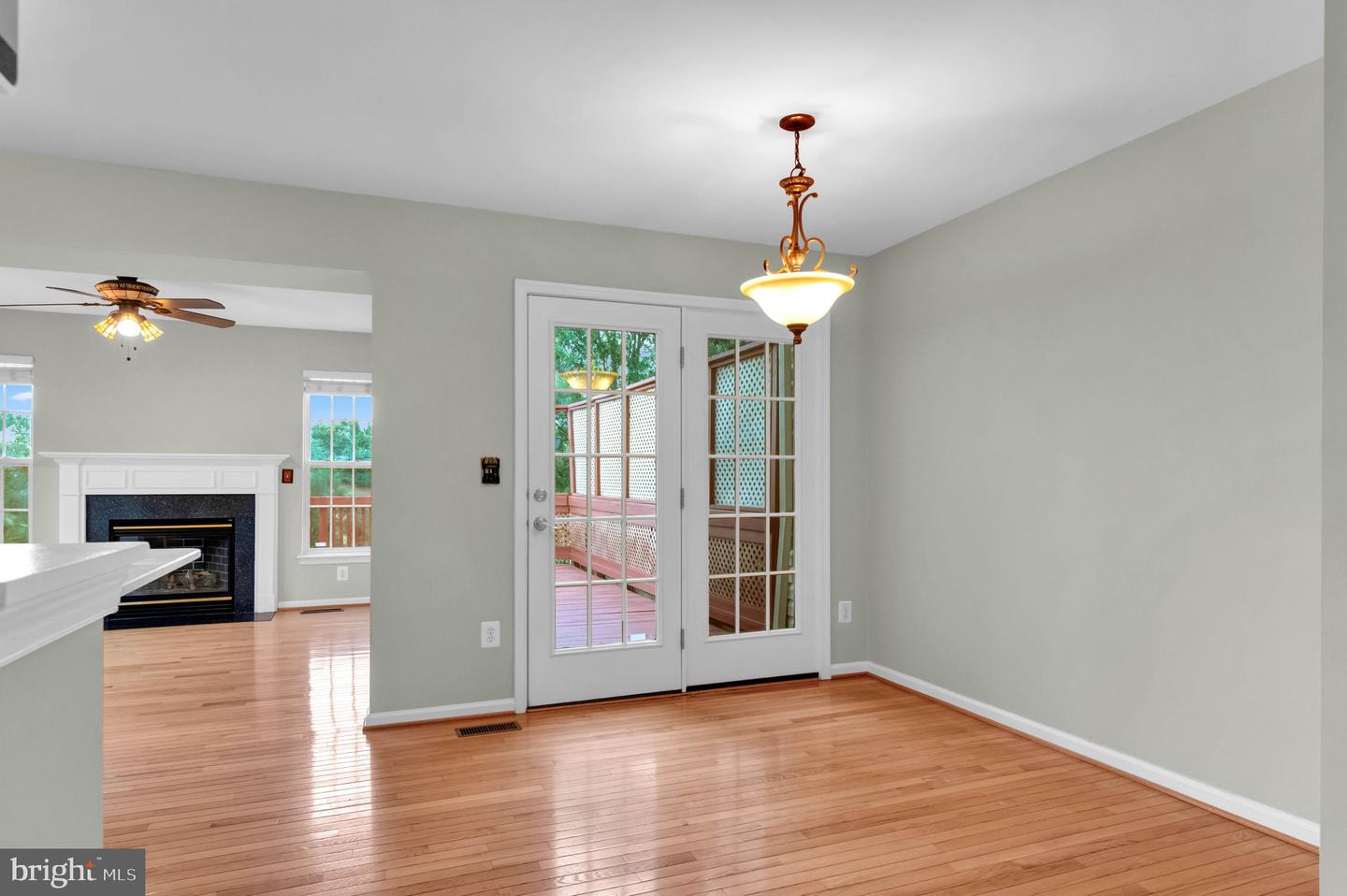 221 SHIRLEY SQ SE, LEESBURG, Virginia 20175, 3 Bedrooms Bedrooms, ,3 BathroomsBathrooms,Residential,For sale,221 SHIRLEY SQ SE,VALO2101222 MLS # VALO2101222
