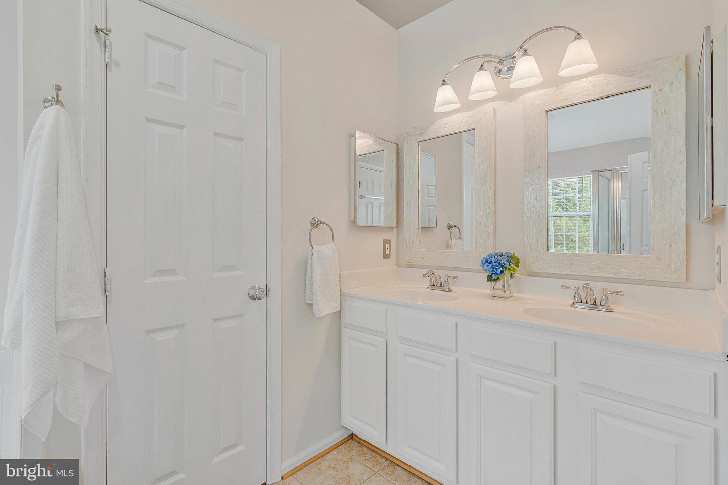 44035 RISING SUN TER, ASHBURN, Virginia 20147, 3 Bedrooms Bedrooms, ,2 BathroomsBathrooms,Residential,For sale,44035 RISING SUN TER,VALO2101250 MLS # VALO2101250