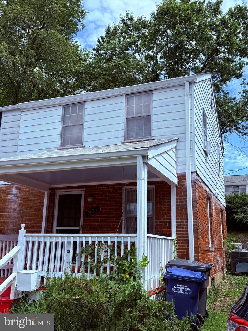 2626 FARMINGTON DR, ALEXANDRIA, Virginia 22303, 2 Bedrooms Bedrooms, ,1 BathroomBathrooms,Residential,For sale,2626 FARMINGTON DR,VAFX2253548 MLS # VAFX2253548