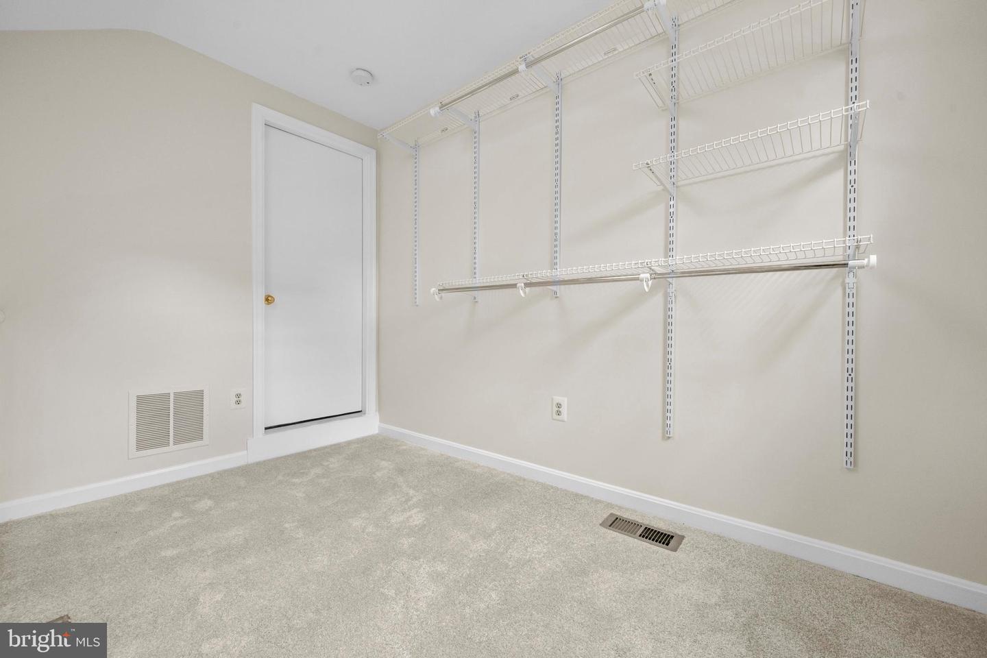 1109 N VERNON ST, ARLINGTON, Virginia 22201, 2 Bedrooms Bedrooms, ,2 BathroomsBathrooms,Residential,For sale,1109 N VERNON ST,VAAR2060244 MLS # VAAR2060244