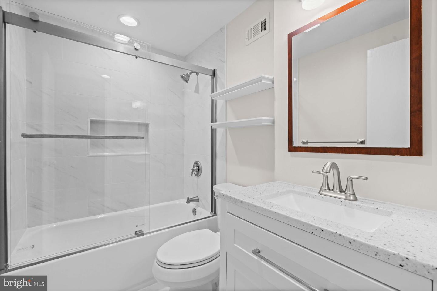 1109 N VERNON ST, ARLINGTON, Virginia 22201, 2 Bedrooms Bedrooms, ,2 BathroomsBathrooms,Residential,For sale,1109 N VERNON ST,VAAR2060244 MLS # VAAR2060244
