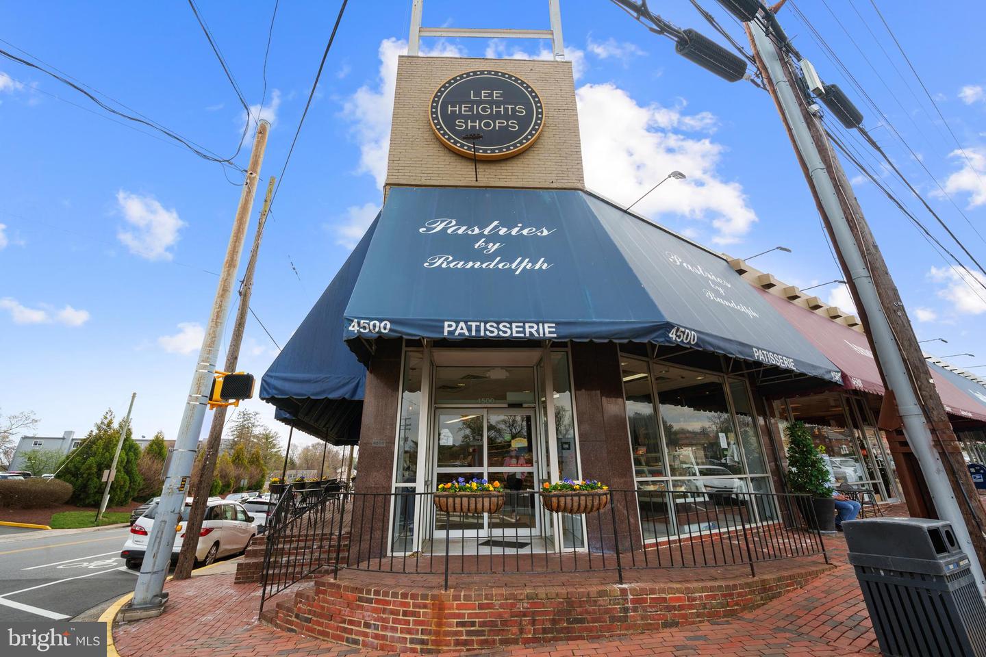 1109 N VERNON ST, ARLINGTON, Virginia 22201, 2 Bedrooms Bedrooms, ,2 BathroomsBathrooms,Residential,For sale,1109 N VERNON ST,VAAR2060244 MLS # VAAR2060244