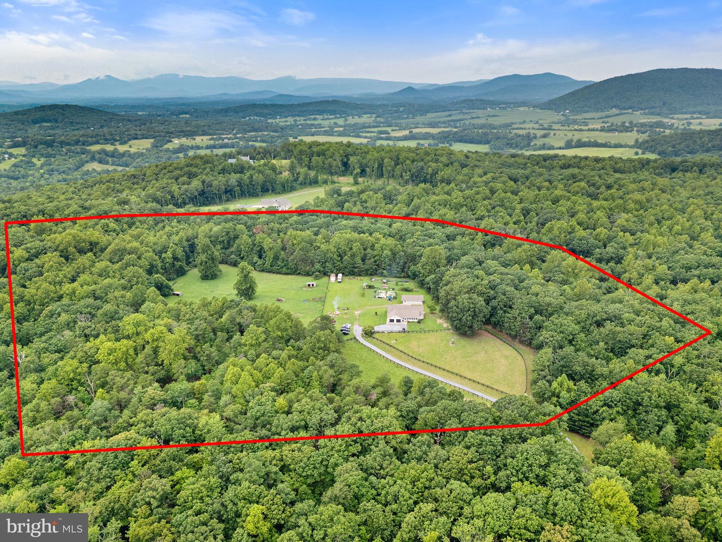 5628 FREE STATE RD, MARSHALL, Virginia 20115, 3 Bedrooms Bedrooms, ,3 BathroomsBathrooms,Residential,For sale,5628 FREE STATE RD,VAFQ2017356 MLS # VAFQ2017356