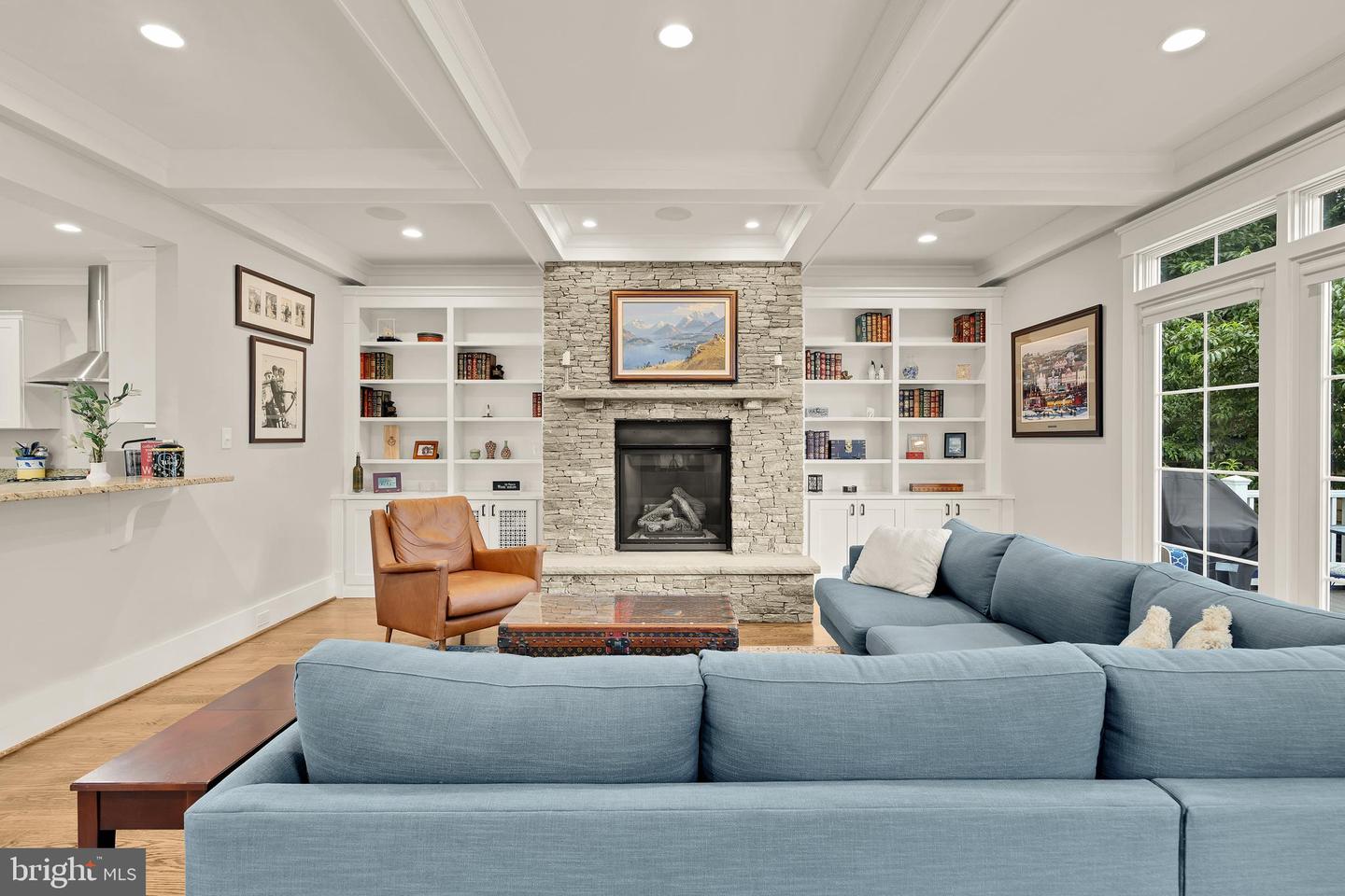 1921 N GEORGE MASON DR, ARLINGTON, Virginia 22207, 4 Bedrooms Bedrooms, ,4 BathroomsBathrooms,Residential,For sale,1921 N GEORGE MASON DR,VAAR2060322 MLS # VAAR2060322