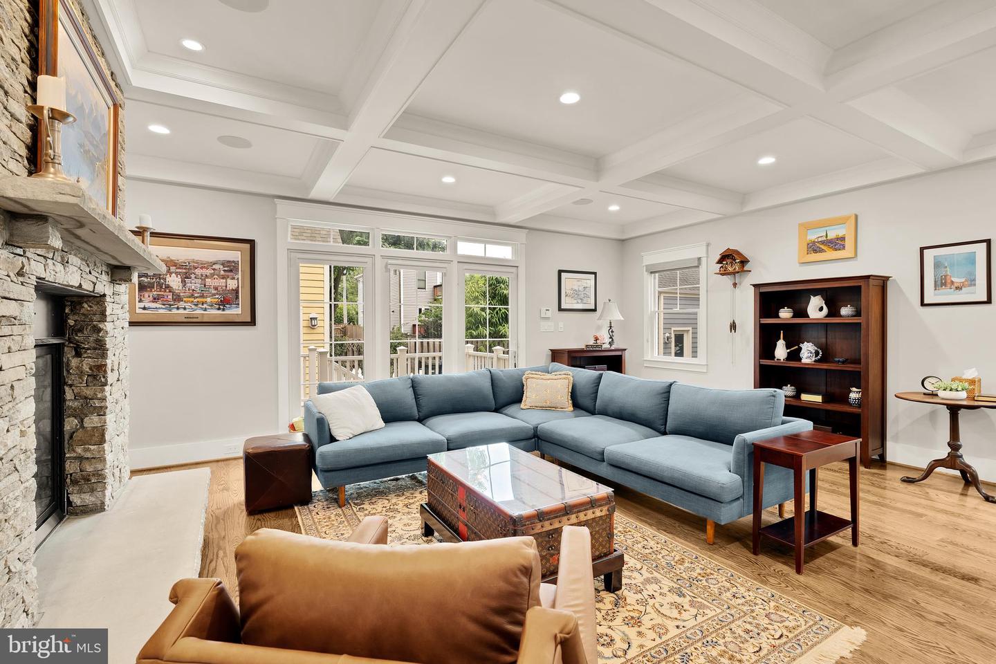 1921 N GEORGE MASON DR, ARLINGTON, Virginia 22207, 4 Bedrooms Bedrooms, ,4 BathroomsBathrooms,Residential,For sale,1921 N GEORGE MASON DR,VAAR2060322 MLS # VAAR2060322
