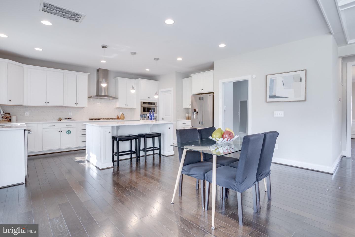 3139 SILVAN WOODS DR, FAIRFAX, Virginia 22031, 7 Bedrooms Bedrooms, ,5 BathroomsBathrooms,Residential,For sale,3139 SILVAN WOODS DR,VAFX2253910 MLS # VAFX2253910