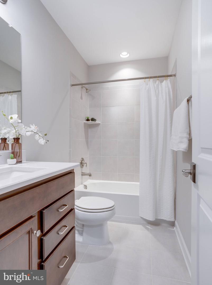 3139 SILVAN WOODS DR, FAIRFAX, Virginia 22031, 7 Bedrooms Bedrooms, ,5 BathroomsBathrooms,Residential,For sale,3139 SILVAN WOODS DR,VAFX2253910 MLS # VAFX2253910