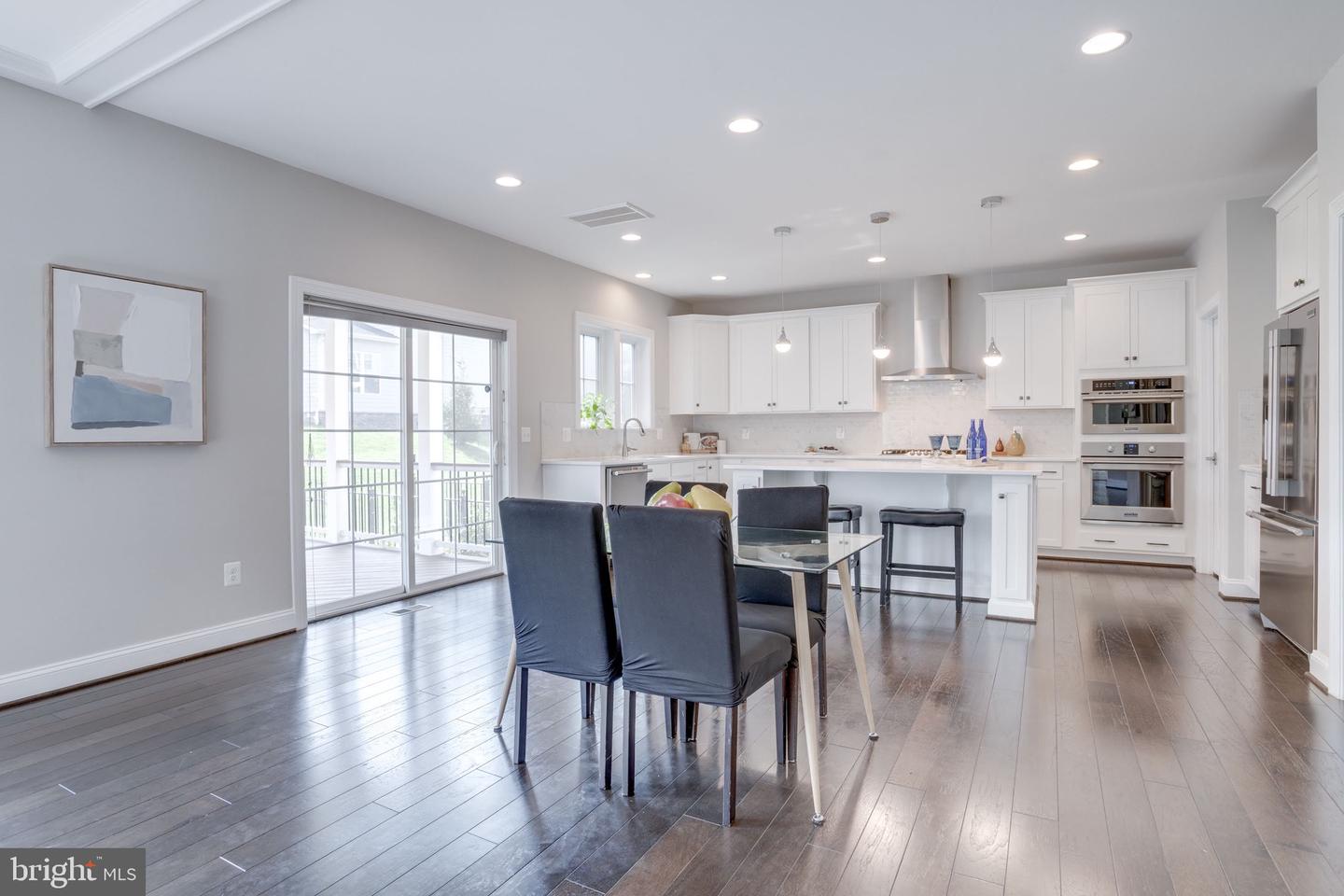3139 SILVAN WOODS DR, FAIRFAX, Virginia 22031, 7 Bedrooms Bedrooms, ,5 BathroomsBathrooms,Residential,For sale,3139 SILVAN WOODS DR,VAFX2253910 MLS # VAFX2253910