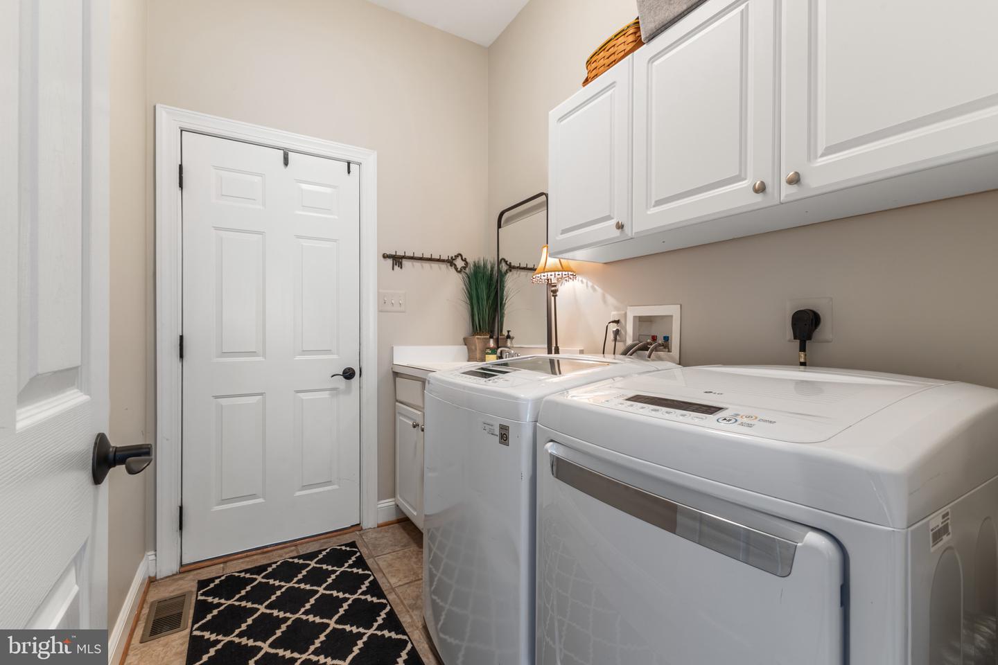 8353 ROXBOROUGH LOOP, GAINESVILLE, Virginia 20155, 5 Bedrooms Bedrooms, ,3 BathroomsBathrooms,Residential,For sale,8353 ROXBOROUGH LOOP,VAPW2098716 MLS # VAPW2098716