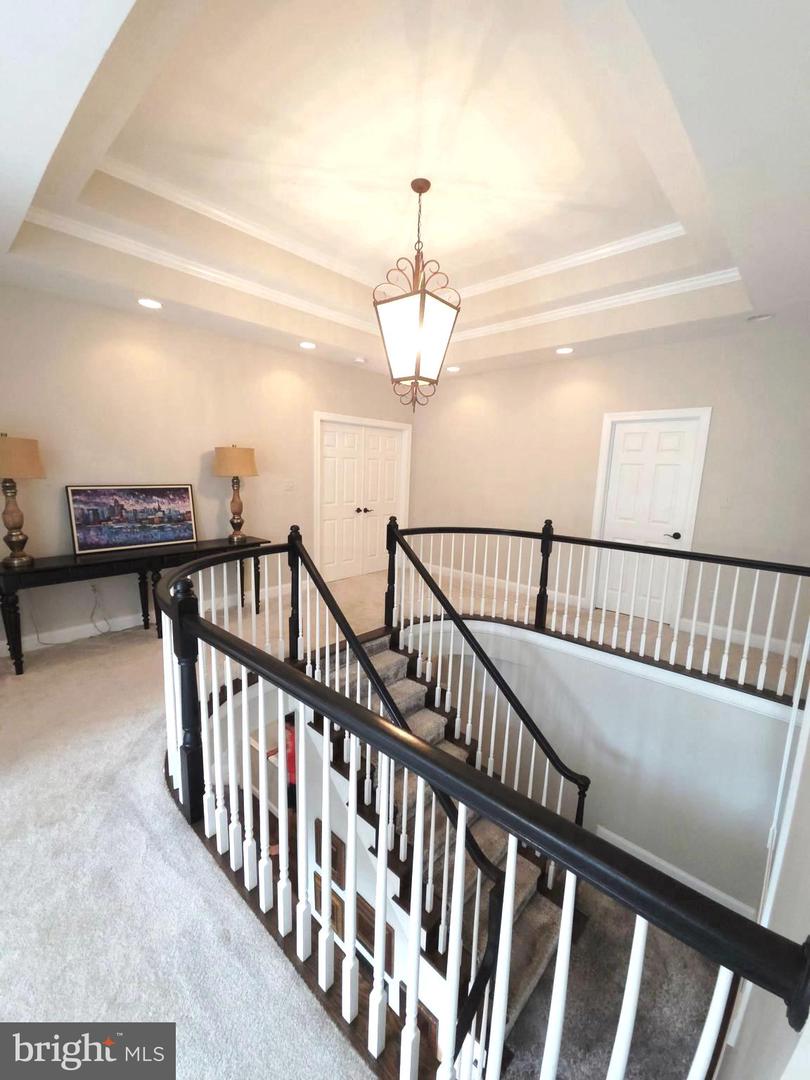 8353 ROXBOROUGH LOOP, GAINESVILLE, Virginia 20155, 5 Bedrooms Bedrooms, ,3 BathroomsBathrooms,Residential,For sale,8353 ROXBOROUGH LOOP,VAPW2098716 MLS # VAPW2098716