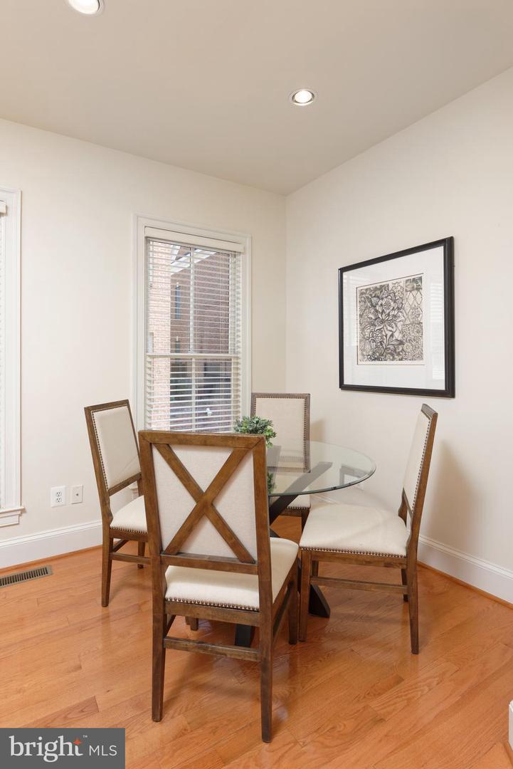 421 ORONOCO ST, ALEXANDRIA, Virginia 22314, 3 Bedrooms Bedrooms, ,3 BathroomsBathrooms,Residential,For sale,421 ORONOCO ST,VAAX2047294 MLS # VAAX2047294