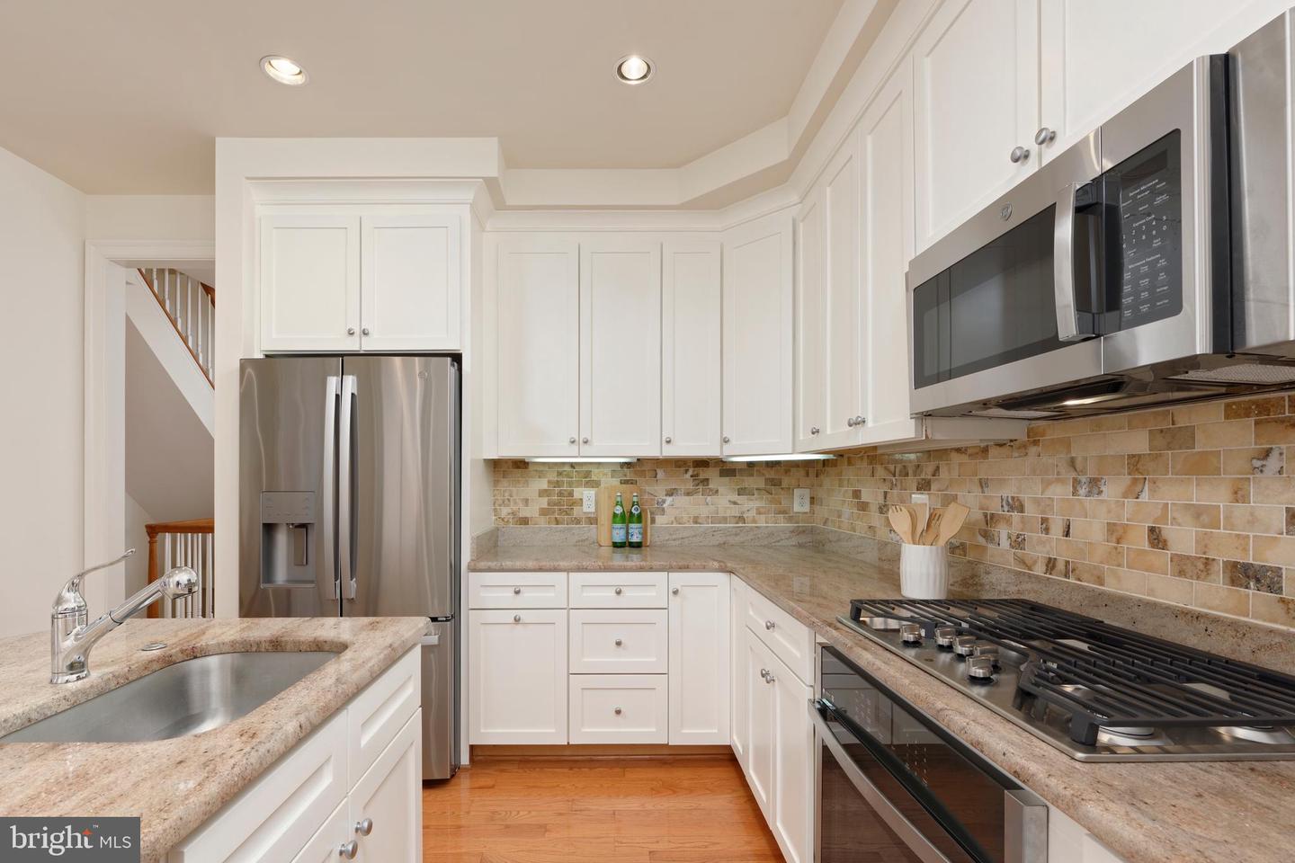 421 ORONOCO ST, ALEXANDRIA, Virginia 22314, 3 Bedrooms Bedrooms, ,3 BathroomsBathrooms,Residential,For sale,421 ORONOCO ST,VAAX2047294 MLS # VAAX2047294