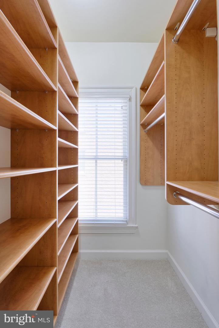 421 ORONOCO ST, ALEXANDRIA, Virginia 22314, 3 Bedrooms Bedrooms, ,3 BathroomsBathrooms,Residential,For sale,421 ORONOCO ST,VAAX2047294 MLS # VAAX2047294