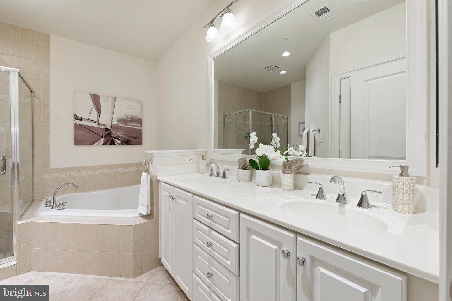 421 ORONOCO ST, ALEXANDRIA, Virginia 22314, 3 Bedrooms Bedrooms, ,3 BathroomsBathrooms,Residential,For sale,421 ORONOCO ST,VAAX2047294 MLS # VAAX2047294