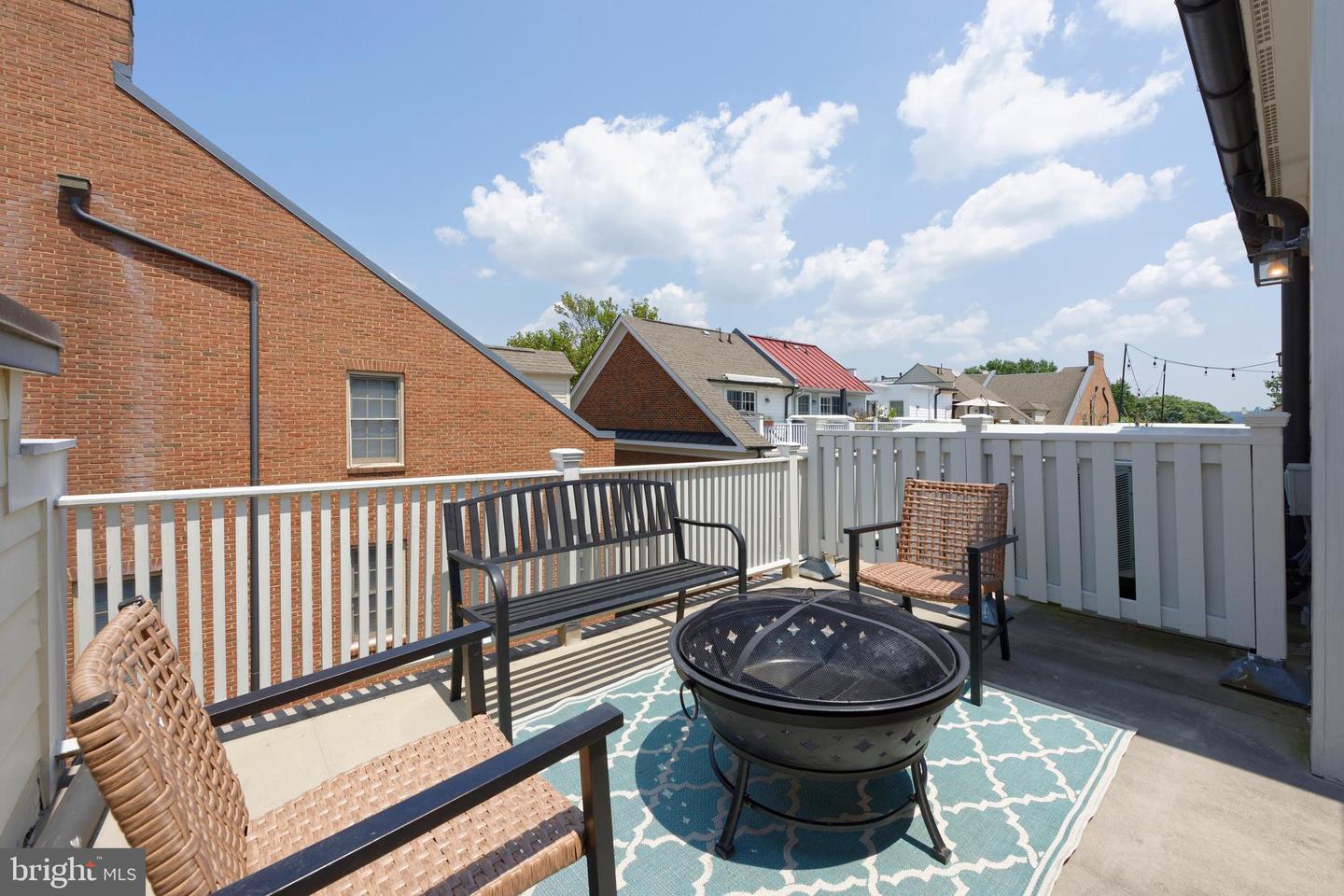 421 ORONOCO ST, ALEXANDRIA, Virginia 22314, 3 Bedrooms Bedrooms, ,3 BathroomsBathrooms,Residential,For sale,421 ORONOCO ST,VAAX2047294 MLS # VAAX2047294