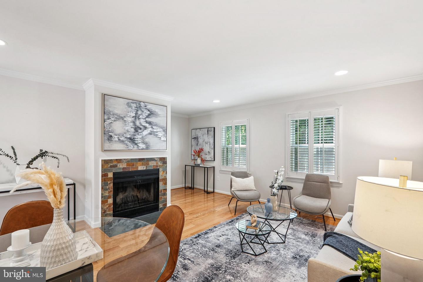 6861 WASHINGTON BLVD, ARLINGTON, Virginia 22213, 2 Bedrooms Bedrooms, ,2 BathroomsBathrooms,Residential,For sale,6861 WASHINGTON BLVD,VAAR2060382 MLS # VAAR2060382