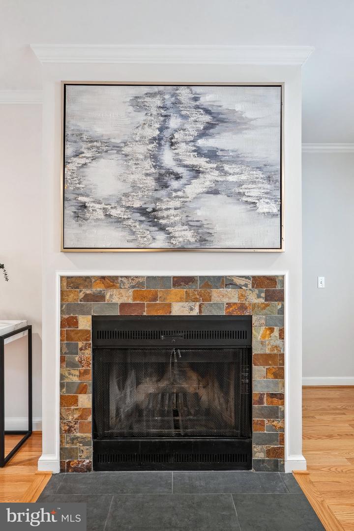 6861 WASHINGTON BLVD, ARLINGTON, Virginia 22213, 2 Bedrooms Bedrooms, ,2 BathroomsBathrooms,Residential,For sale,6861 WASHINGTON BLVD,VAAR2060382 MLS # VAAR2060382