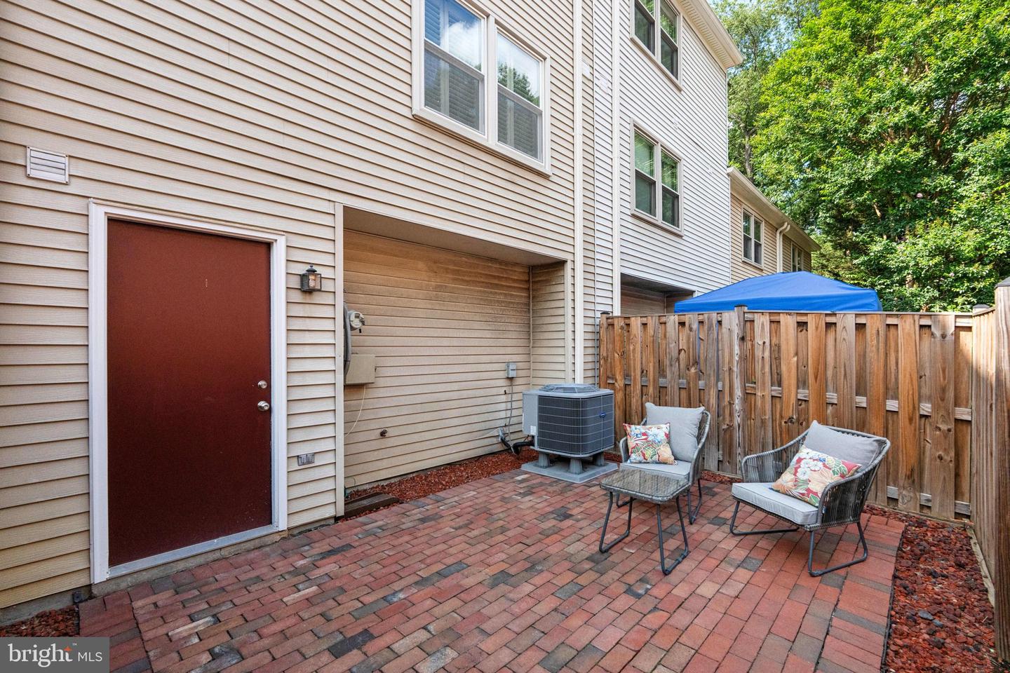 6861 WASHINGTON BLVD, ARLINGTON, Virginia 22213, 2 Bedrooms Bedrooms, ,2 BathroomsBathrooms,Residential,For sale,6861 WASHINGTON BLVD,VAAR2060382 MLS # VAAR2060382