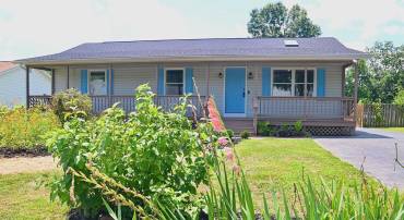 10942 RUGBY DR, BEALETON, Virginia 22712, 3 Bedrooms Bedrooms, ,2 BathroomsBathrooms,Residential,For sale,10942 RUGBY DR,VAFQ2017376 MLS # VAFQ2017376