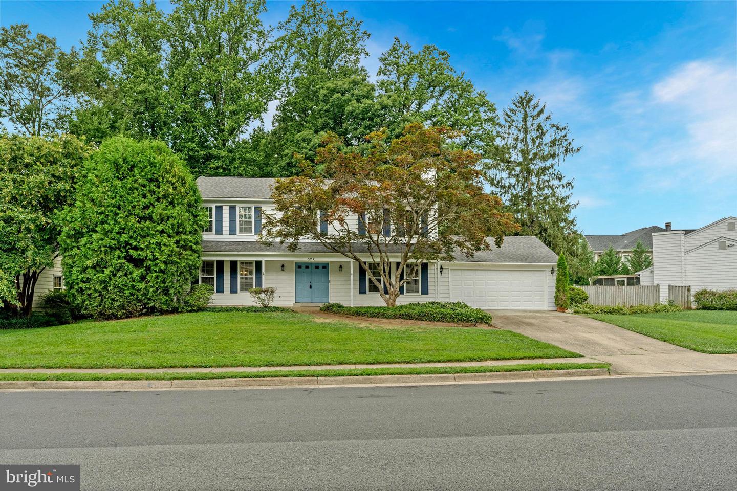 5216 DUNLEIGH DR, BURKE, Virginia 22015, 5 Bedrooms Bedrooms, ,3 BathroomsBathrooms,Residential,For sale,5216 DUNLEIGH DR,VAFX2254422 MLS # VAFX2254422