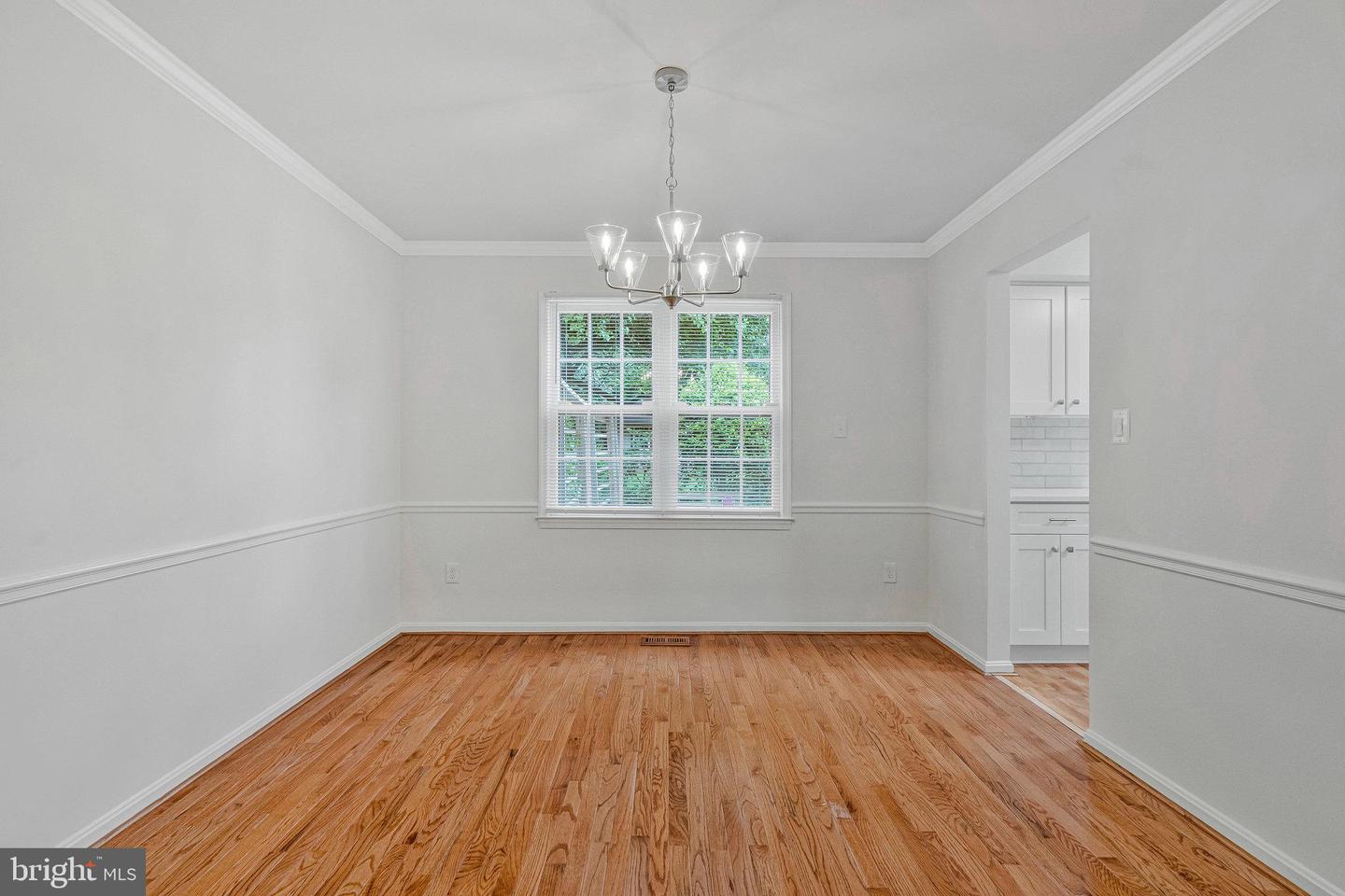 5216 DUNLEIGH DR, BURKE, Virginia 22015, 5 Bedrooms Bedrooms, ,3 BathroomsBathrooms,Residential,For sale,5216 DUNLEIGH DR,VAFX2254422 MLS # VAFX2254422