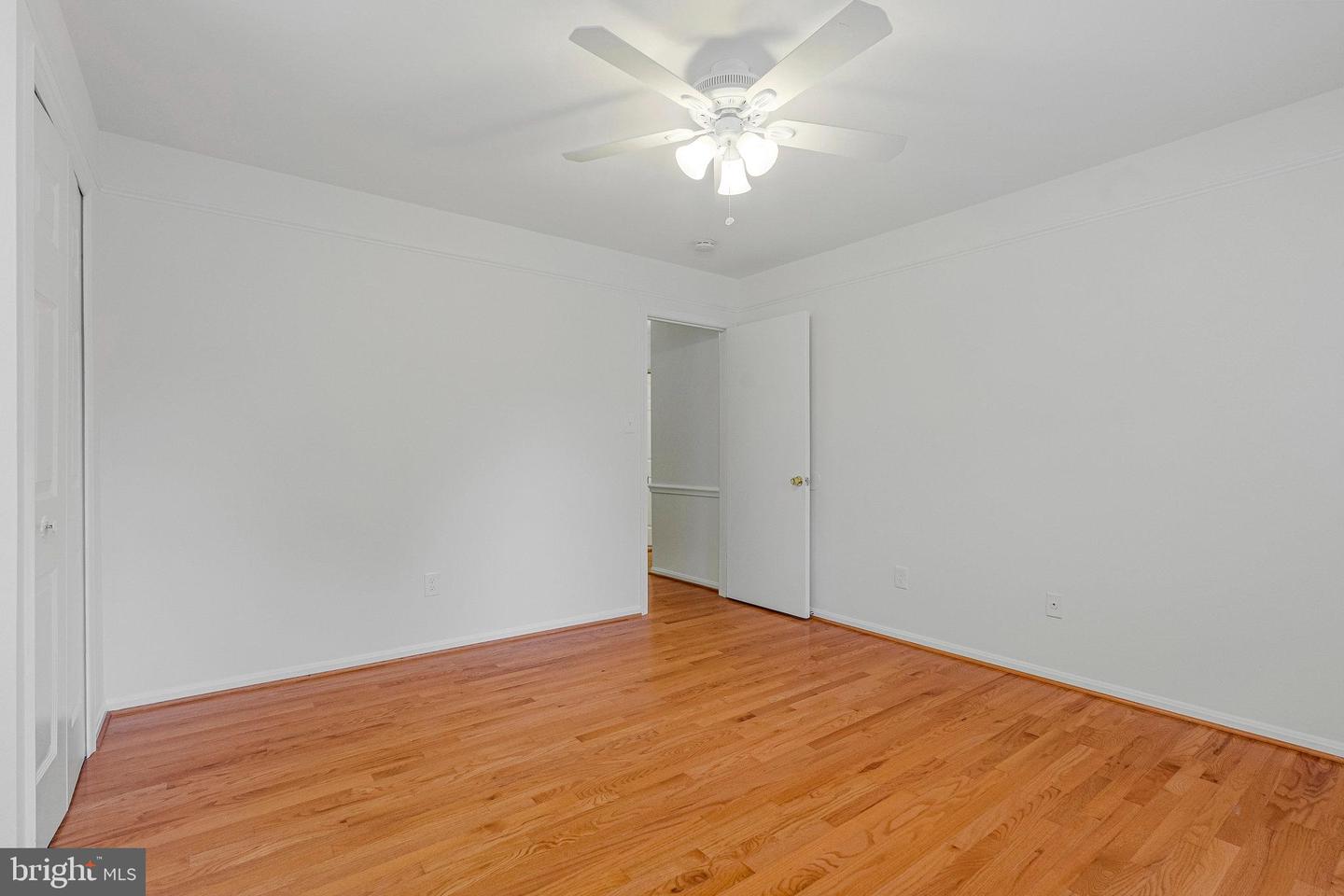 5216 DUNLEIGH DR, BURKE, Virginia 22015, 5 Bedrooms Bedrooms, ,3 BathroomsBathrooms,Residential,For sale,5216 DUNLEIGH DR,VAFX2254422 MLS # VAFX2254422