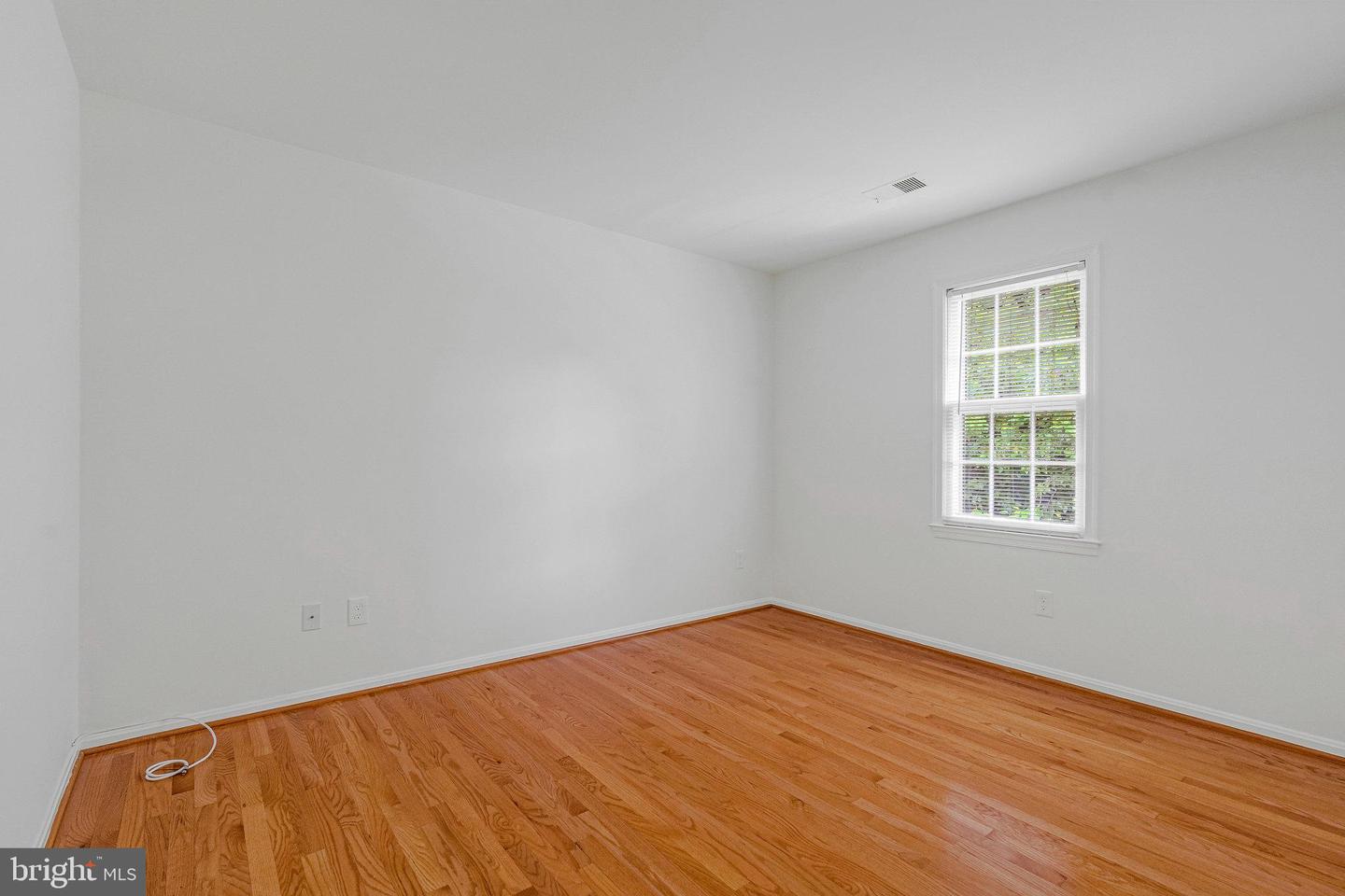 5216 DUNLEIGH DR, BURKE, Virginia 22015, 5 Bedrooms Bedrooms, ,3 BathroomsBathrooms,Residential,For sale,5216 DUNLEIGH DR,VAFX2254422 MLS # VAFX2254422