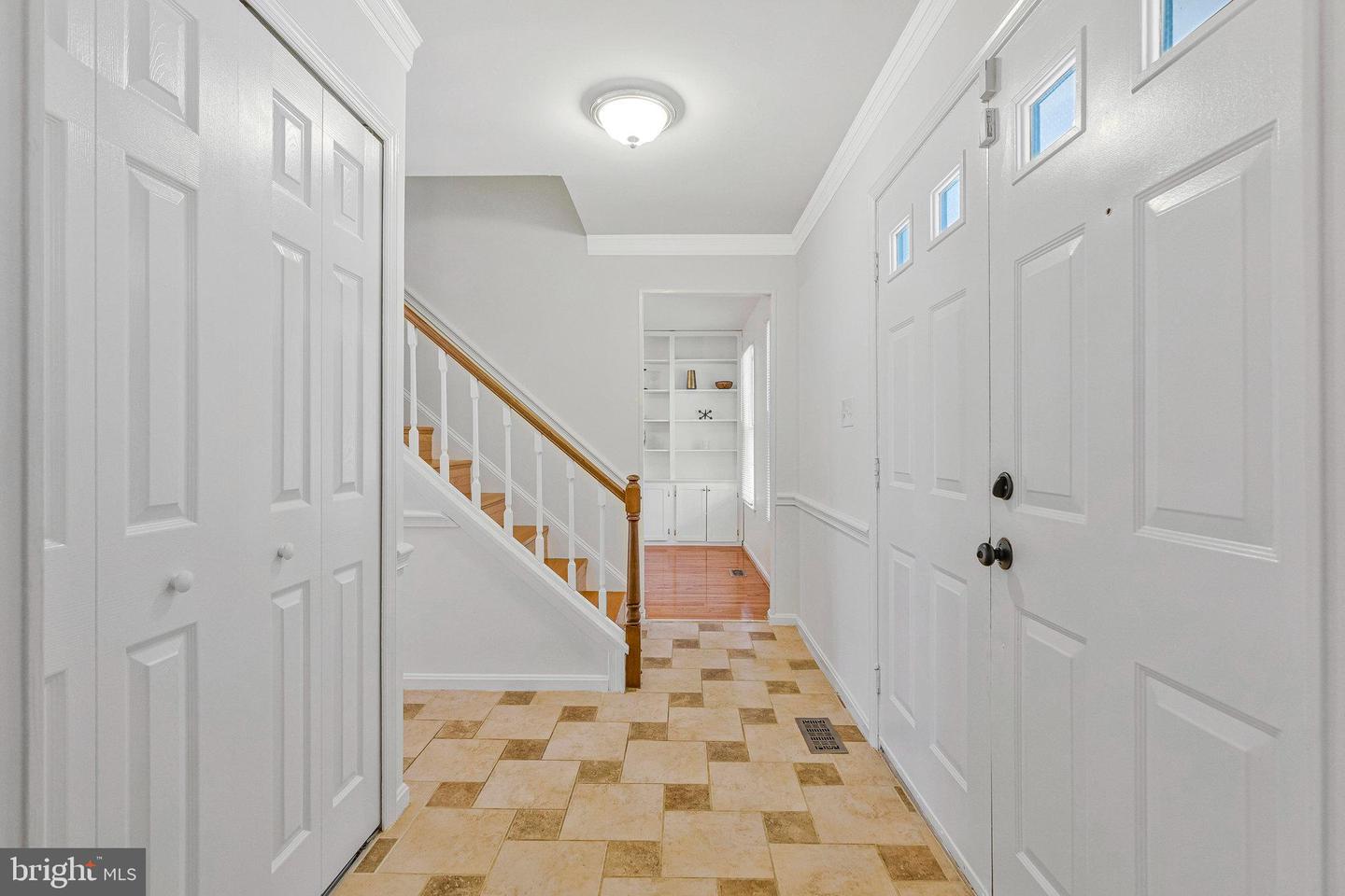 5216 DUNLEIGH DR, BURKE, Virginia 22015, 5 Bedrooms Bedrooms, ,3 BathroomsBathrooms,Residential,For sale,5216 DUNLEIGH DR,VAFX2254422 MLS # VAFX2254422