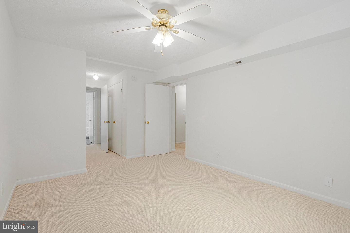 5216 DUNLEIGH DR, BURKE, Virginia 22015, 5 Bedrooms Bedrooms, ,3 BathroomsBathrooms,Residential,For sale,5216 DUNLEIGH DR,VAFX2254422 MLS # VAFX2254422