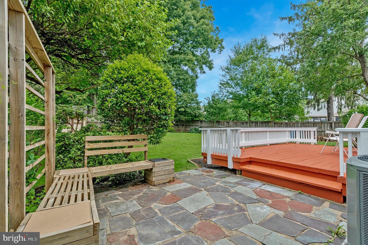 5216 DUNLEIGH DR, BURKE, Virginia 22015, 5 Bedrooms Bedrooms, ,3 BathroomsBathrooms,Residential,For sale,5216 DUNLEIGH DR,VAFX2254422 MLS # VAFX2254422